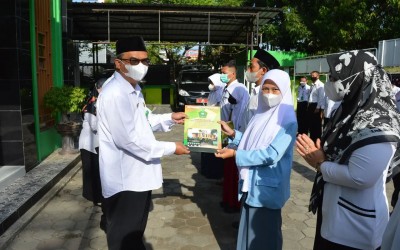 Lili Rohayati Peringkat 5 KSM Propinsi Jawa Tengah Mapel Kimia